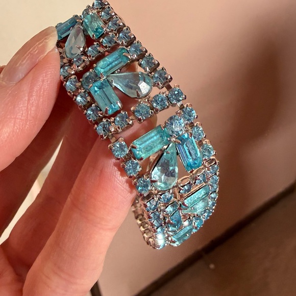 Antique 1930’s 40’s art deco pale blue Czecho Glass Wide silver Bracelet - Picture 12 of 16